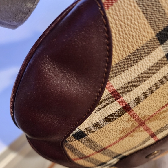 Burberry satchel - Picture 3 of 12